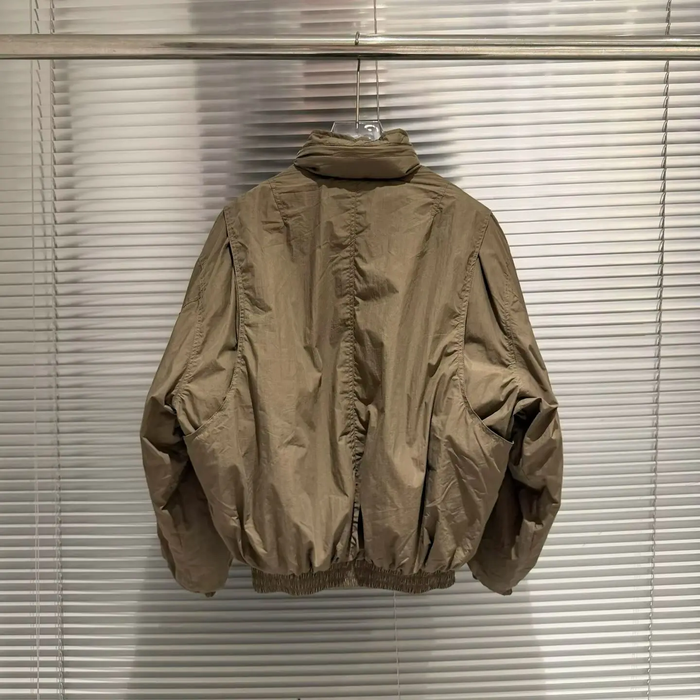 Draped Fabric Workwear Bomber Jacket Padded Stand Collar Multi Pocket Loose Fit Men Women Casual Winter Outer Coat