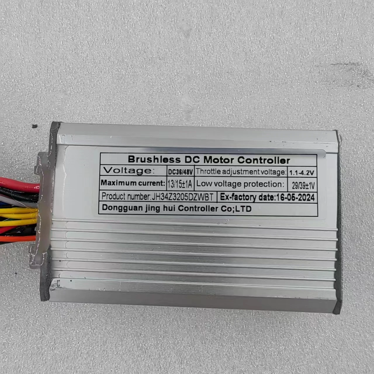 

JH34Z3205DZWBT（customized） Brushless Motor Controller Model 13/15A 36/48V Electric Bicycle Accessories Converstion Kits