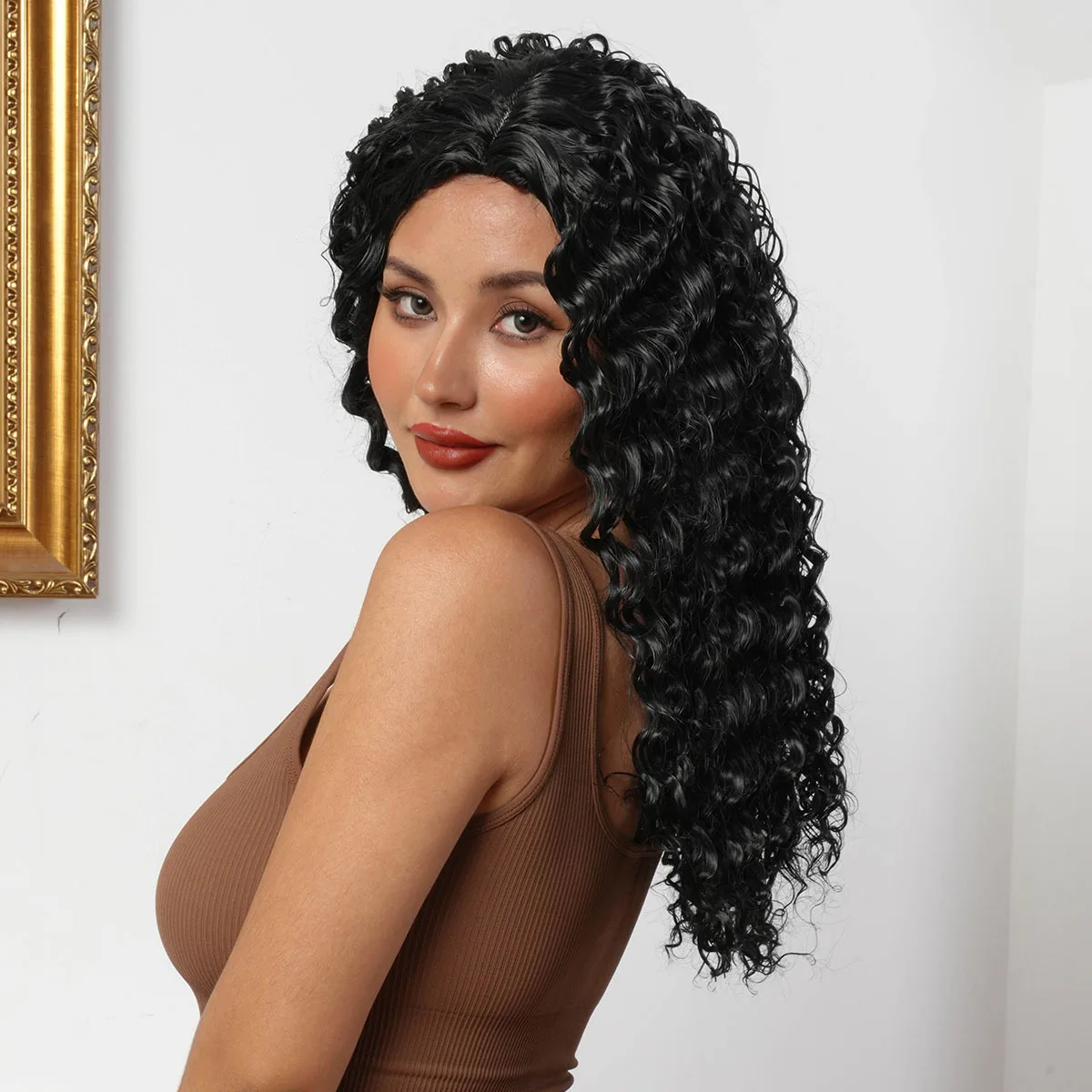 Perruque synthétique africaine courte bouclée et volumineuse pour femmes, cheveux longs ondulés noirs en Fiber résistante à la chaleur pour un usage quotidien