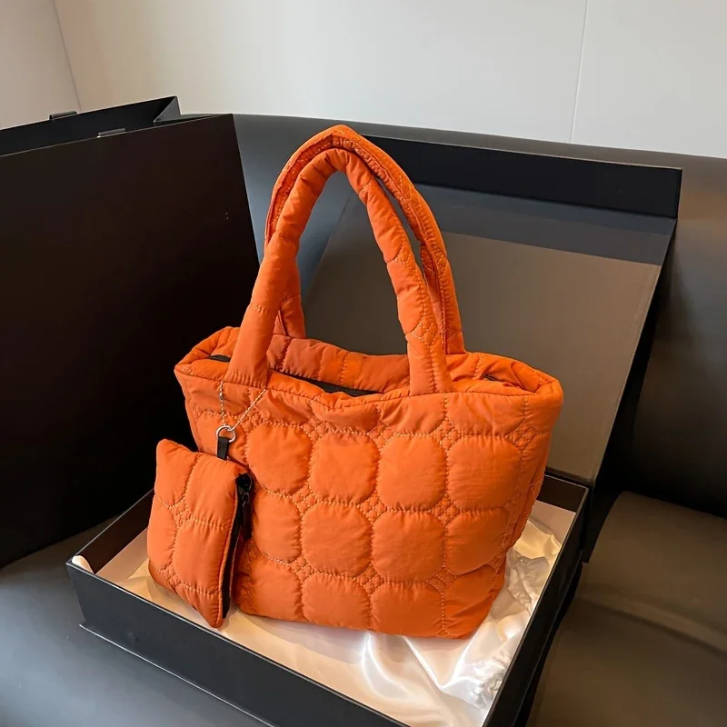 Damen-Einkaufstasche, koreanische Version, modische Handtasche, große Kapazität, Schlüsseltasche, Zubehör, Soft Go Shopping, Campus-Umhängetasche – Detail 4