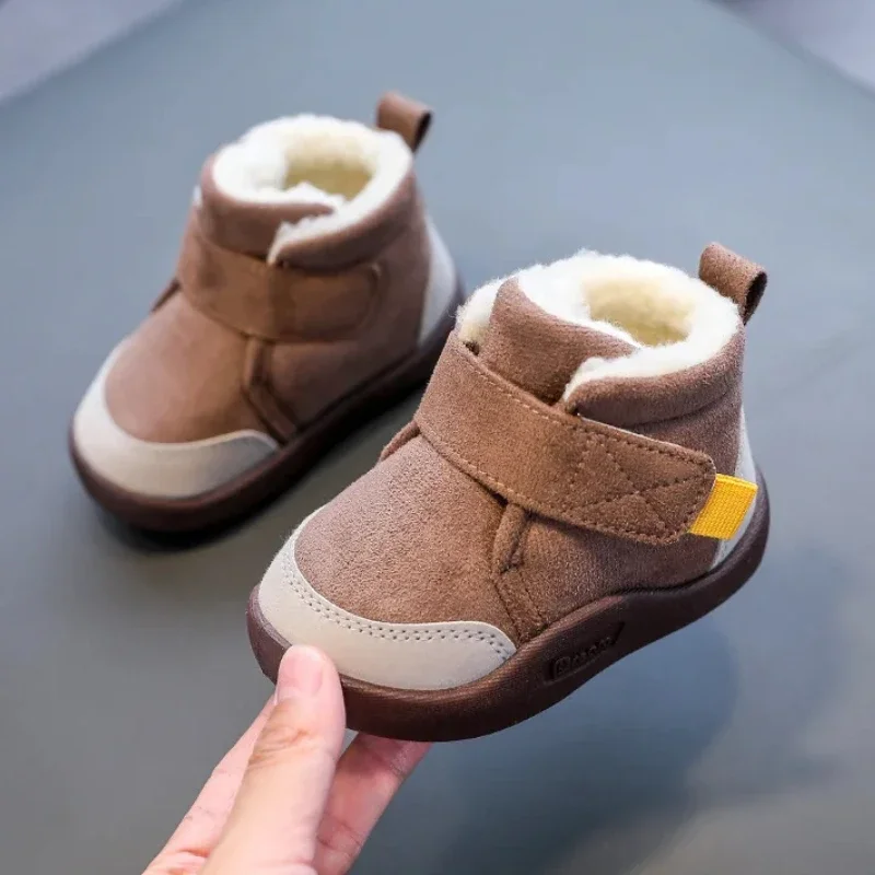 Bottes de neige chaudes en peluche pour bébés garçons et filles, baskets anti-alde pour enfants, chaussures de mode pour tout-petits, 0-5 ans, hiver