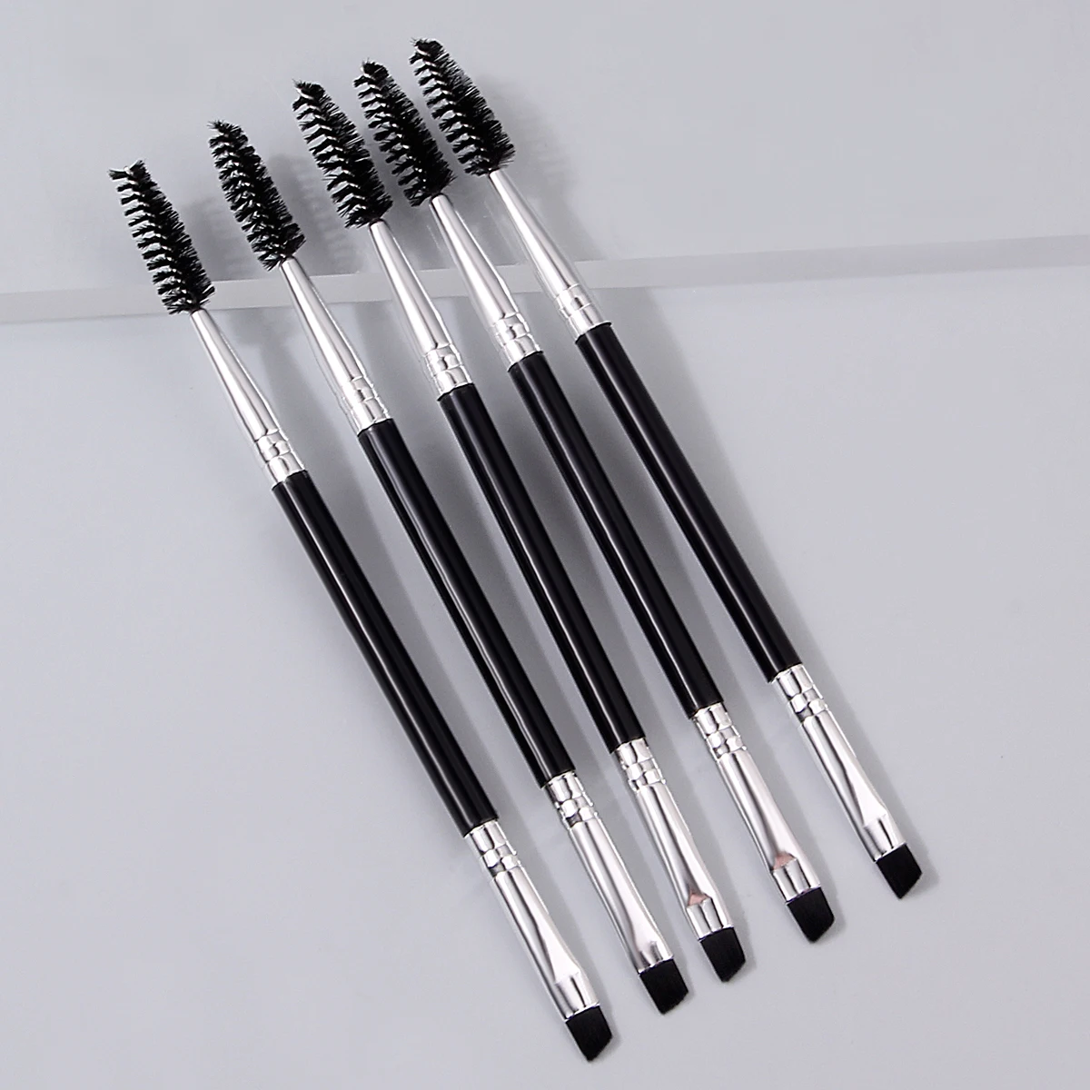 5 pçs preto escova de rímel de duas cabeças, escova de sobrancelha, pente de rímel, atualização de maquiagem de ondulação, escova de maquiagem profissional portátil para os olhos