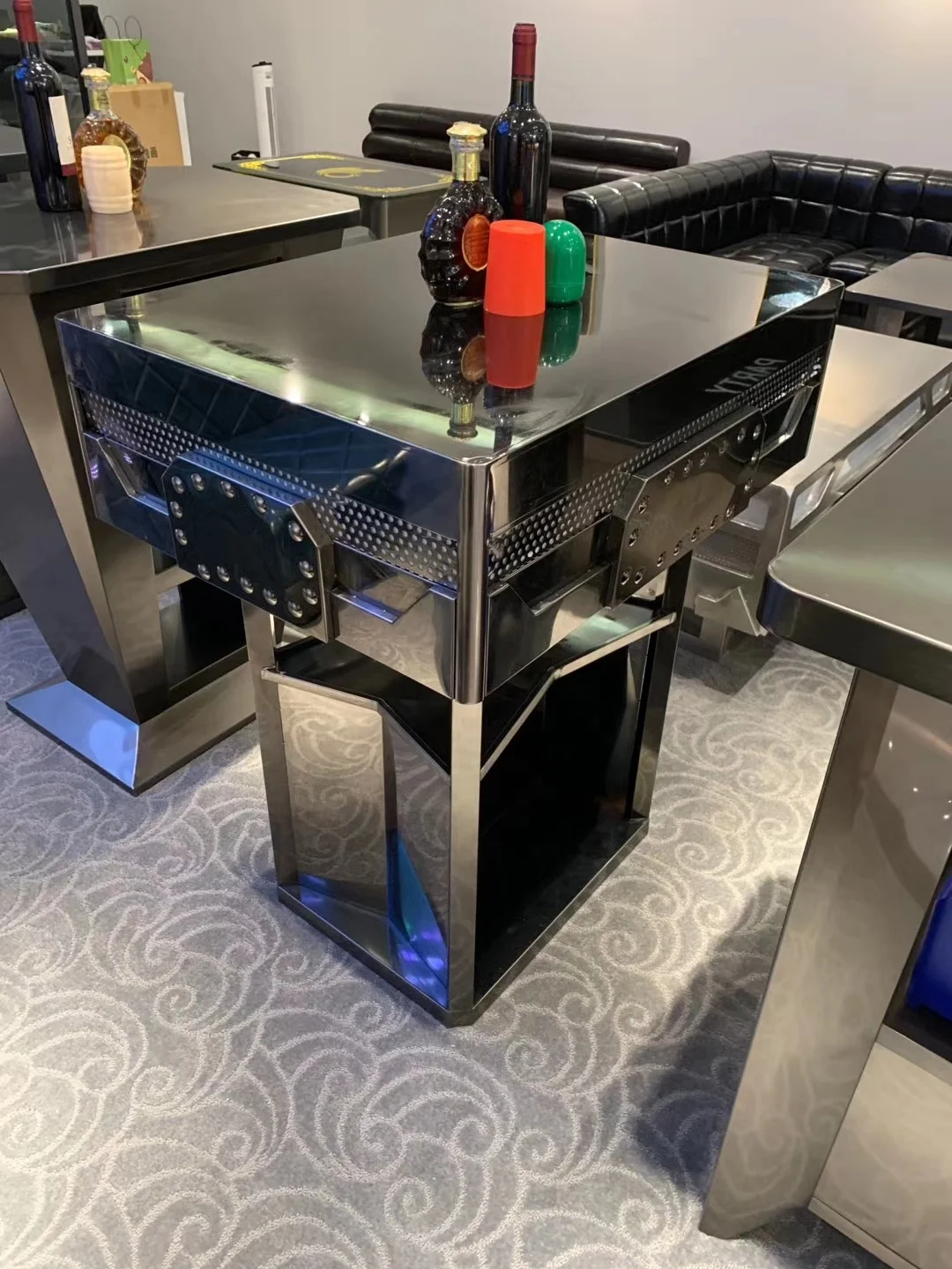 Новый современный дизайн, стальной мобильный портативный ночной клуб, высокий металлический барный стол для продажи