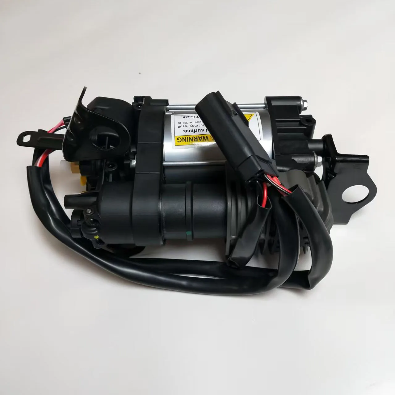 

Air Suspension Compressor Fit For Dodge Ram 1500 13-19 3.0L 3.6L 5.7L 6.4L, GRAND CHEROKEE WK2 2011-2020 68204730AI