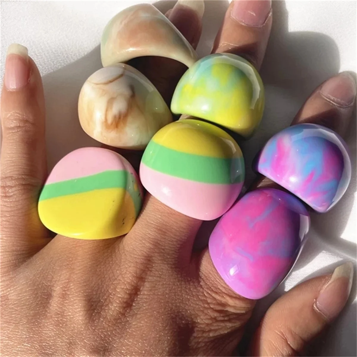 Y2k Korean Transparent Acrylic Geometric Chunky Rings Women Charm Colourful Rainbow Resin Knuckle Tie Dyed Finger Rings Jewelry