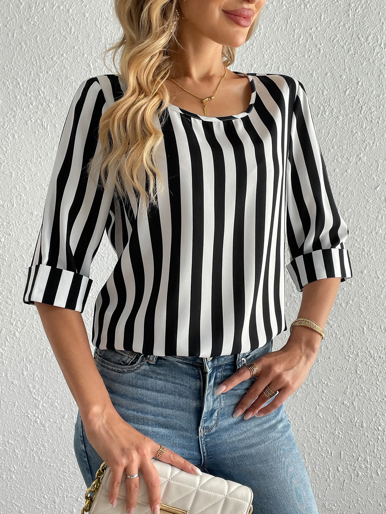 

Women Striped T-Shirts Half Sleeve Crewneck Casual Loose Blouse Summer Basic Tops Tees