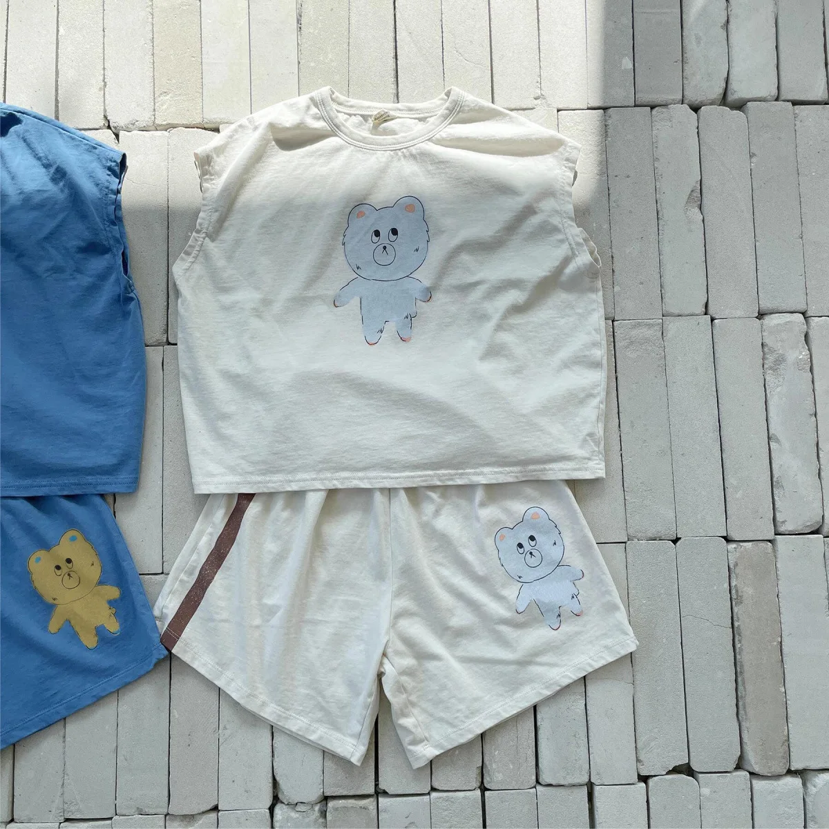 2025 여름 새 아기 짧은 소매 옷 세트 코튼 소년 소녀 귀여운 곰 인쇄 T 셔츠 + 반바지 2pcs 정장 유아 캐주얼 세트