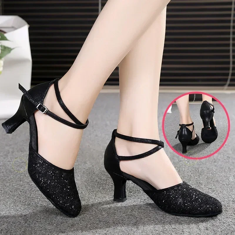 Women Dancing Shoes Heel 7cm Closed Toe Ballroom Latin Dance Shoes Rubber Sole High Heel Tango Salsa Dance Shoes for Girls