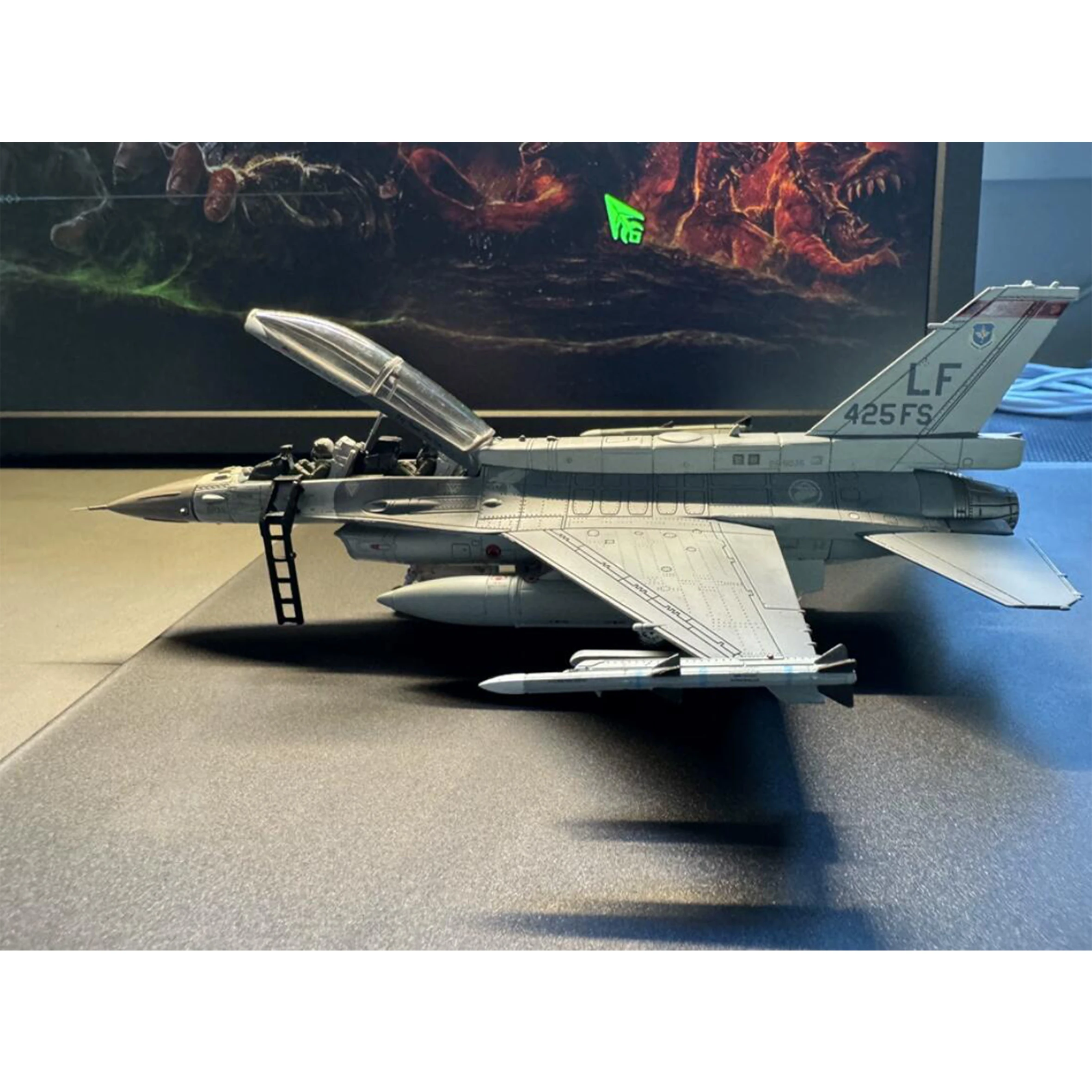 1/72 CA721606 Singapore F16 F-16D Fighter Model 425th Squadron Luke AFB 96-5035 Collect models