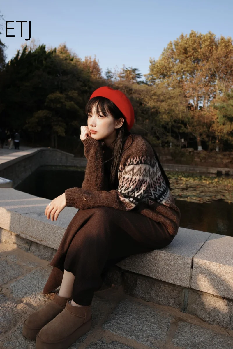 ETJ 2025 dames nieuwe elegante zachte ronde hals lange mouwen kleur effect jacquard gebreide warme losse versie van de trui