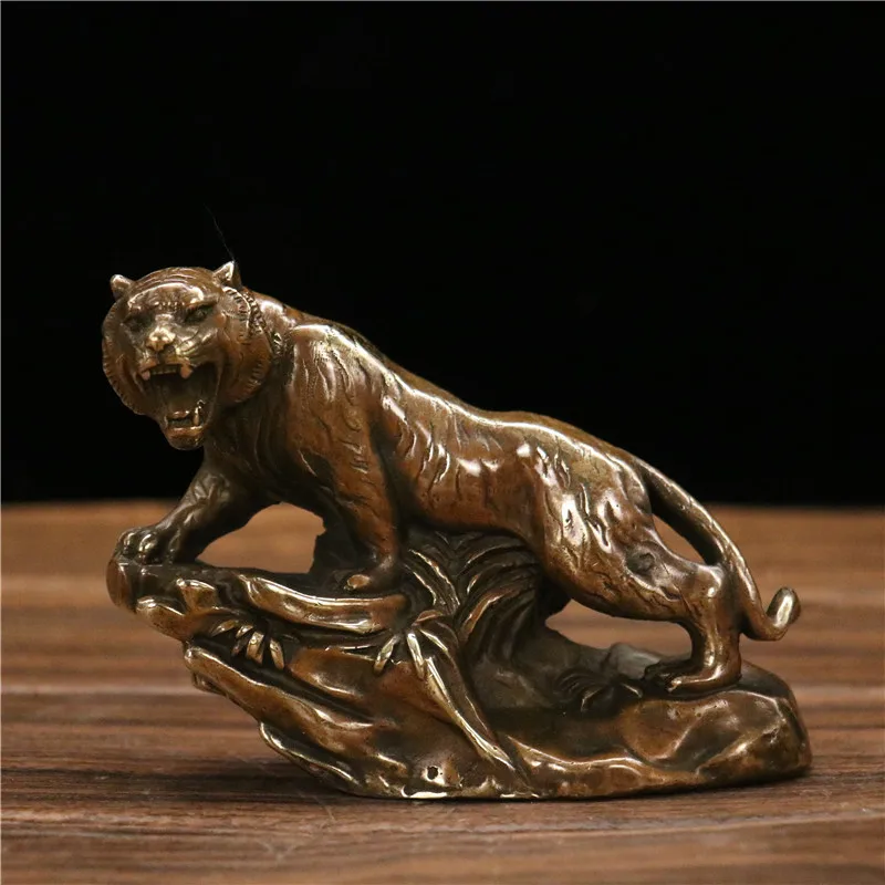 Copper ornament, to bring wealth, roaring through mountains and rivers, home zodiac tiger decoration,