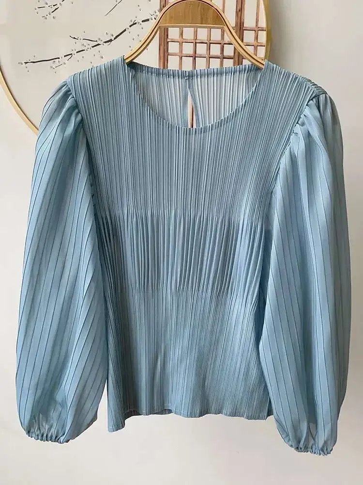 Elegante dameskleding Geplooid T-shirt met ronde hals Dames Effen kleur Veelzijdig Casual Zomer Dames Nieuw Miyake 2025, zomer