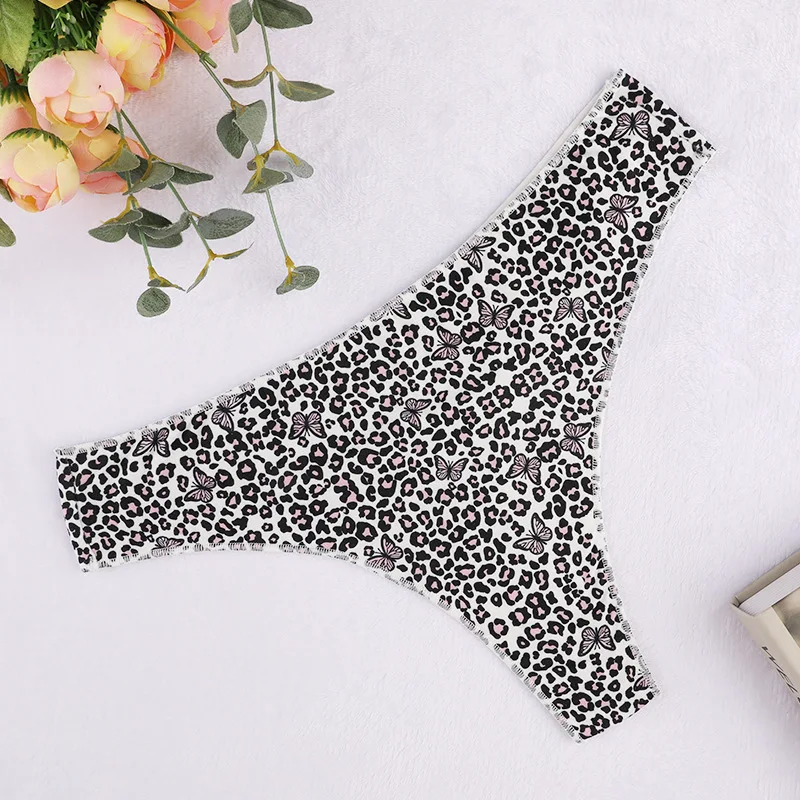 

1pcs Women's Sexy Briefs Thongs Women's Low Waist Underwear Breathable Leopard Print Comfortable Soft Briefs Underpants New