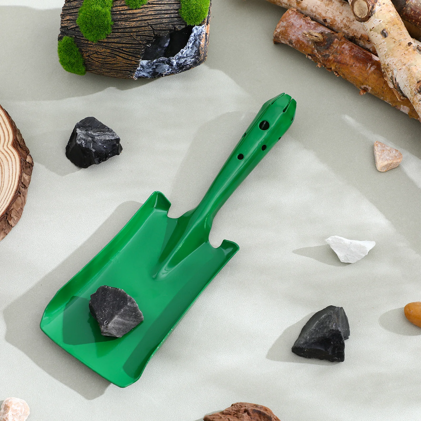 

Multifunctional Metal Ash Shovel for Fireplace Stove and Garden Tasks Ergonomic Hand Shovel with Smooth Edge Design for Easy