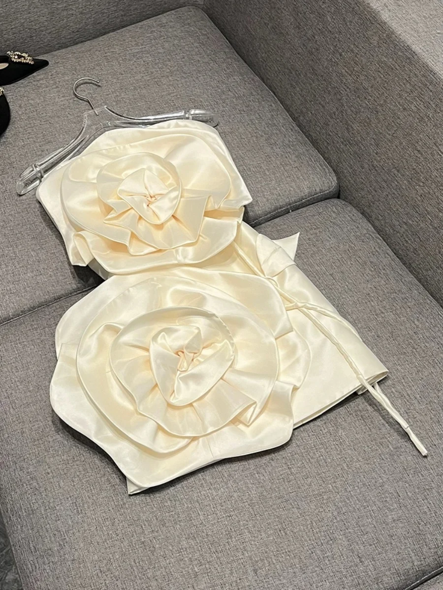 

Sexy Strapl ort Princ Dr with 3D Flower Embelliment in Cr Color High Waist Belted Bal Chinese Women's Dr