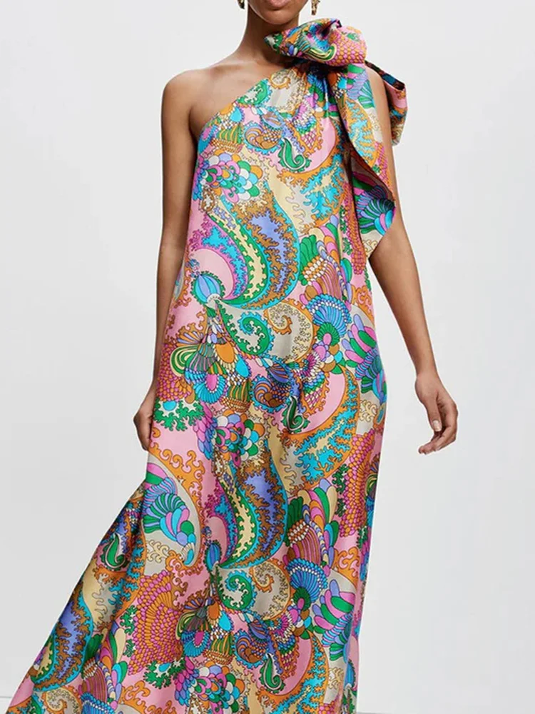 Summer New Lady Satin One-piece Robes Fashion Pattern Printed Skew Collar Halter Dress Elegant Off Shoulder Pleated Party Dress