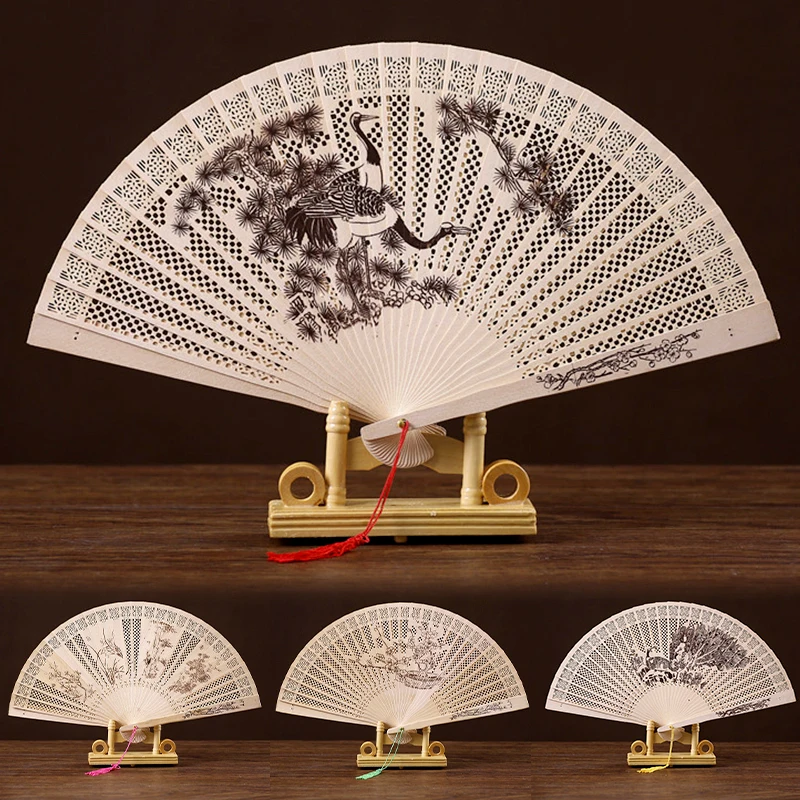 

Carved Fragrant Wood Fans Hollow Out Printed Pattern Antiquity Panda Fan Chinese Style Sandalwood Scented Folding Fans Decor