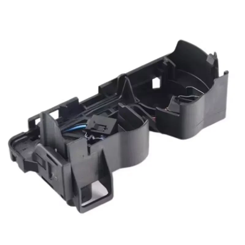 

Bonnet Lock Hood Latch For Mercedes A Class W176 A160 A180 A220 CDI 2012-2018 Car Engine Cover Lock 2468700558