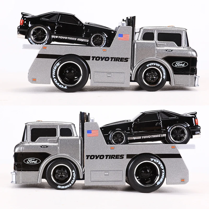 Maisto 1:64 MUSCLE TRANSPORTS 1966 Ford C600 Flatbed/1993 Ford Mustang SVT Cobra Alloy Model Car view 5