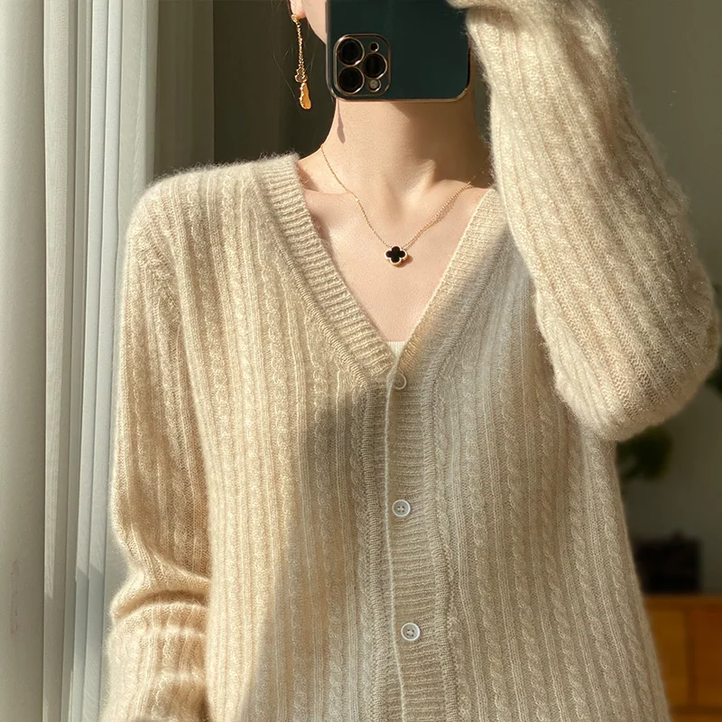 V-Neck Merino Wool Cardigan Women\'s Long Sleeved Solid Color Warm High-Quality Loose Autumn Winter Knitted Sweater Top