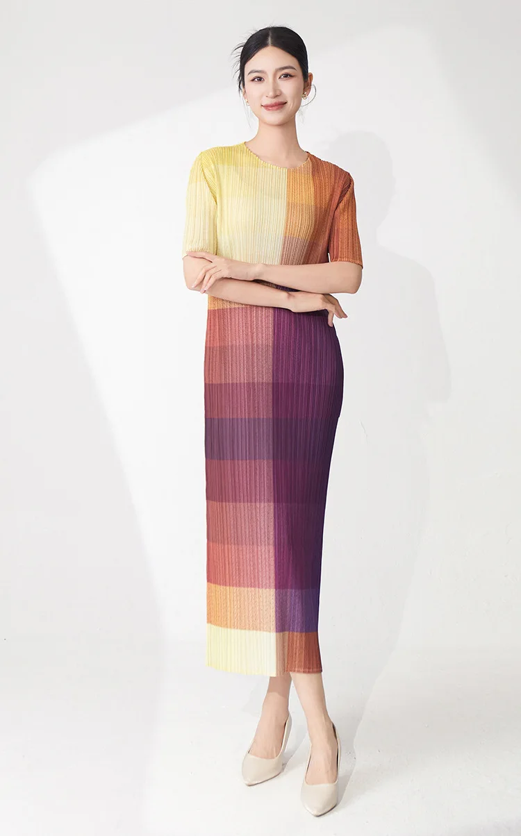 

ISSEY Dress Women's Printed Color-Block Gradient Midi-Length Slimming Round Neck Short Sleeve Pleated Dress