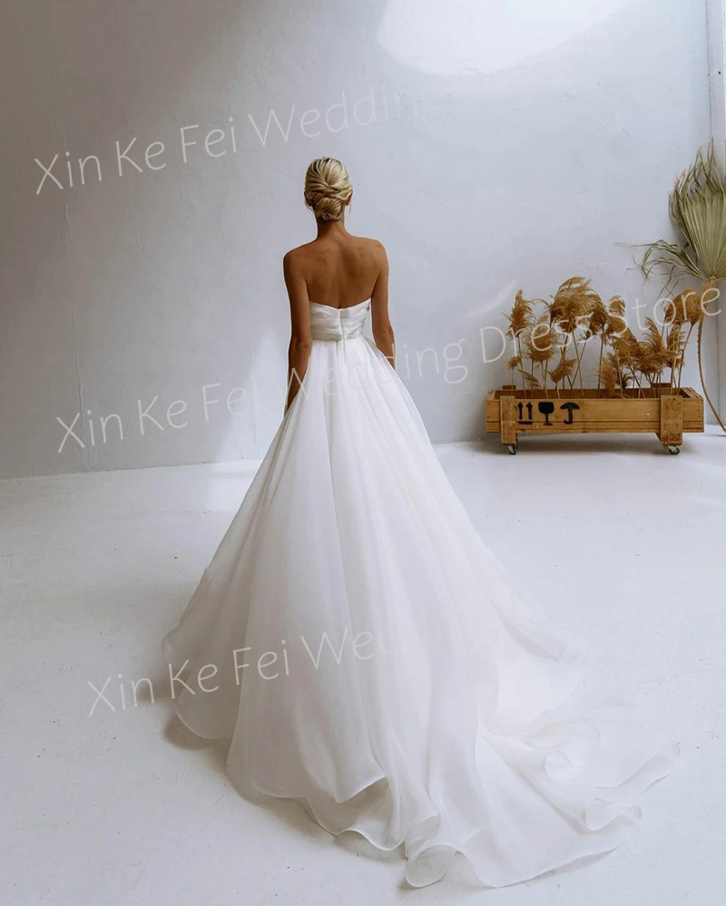 Simple Pleat Wedding Dresses Strapless Backless Bride Gowns Brush Train A-Line Sleeveless Silky Organza New High Side Split 2024