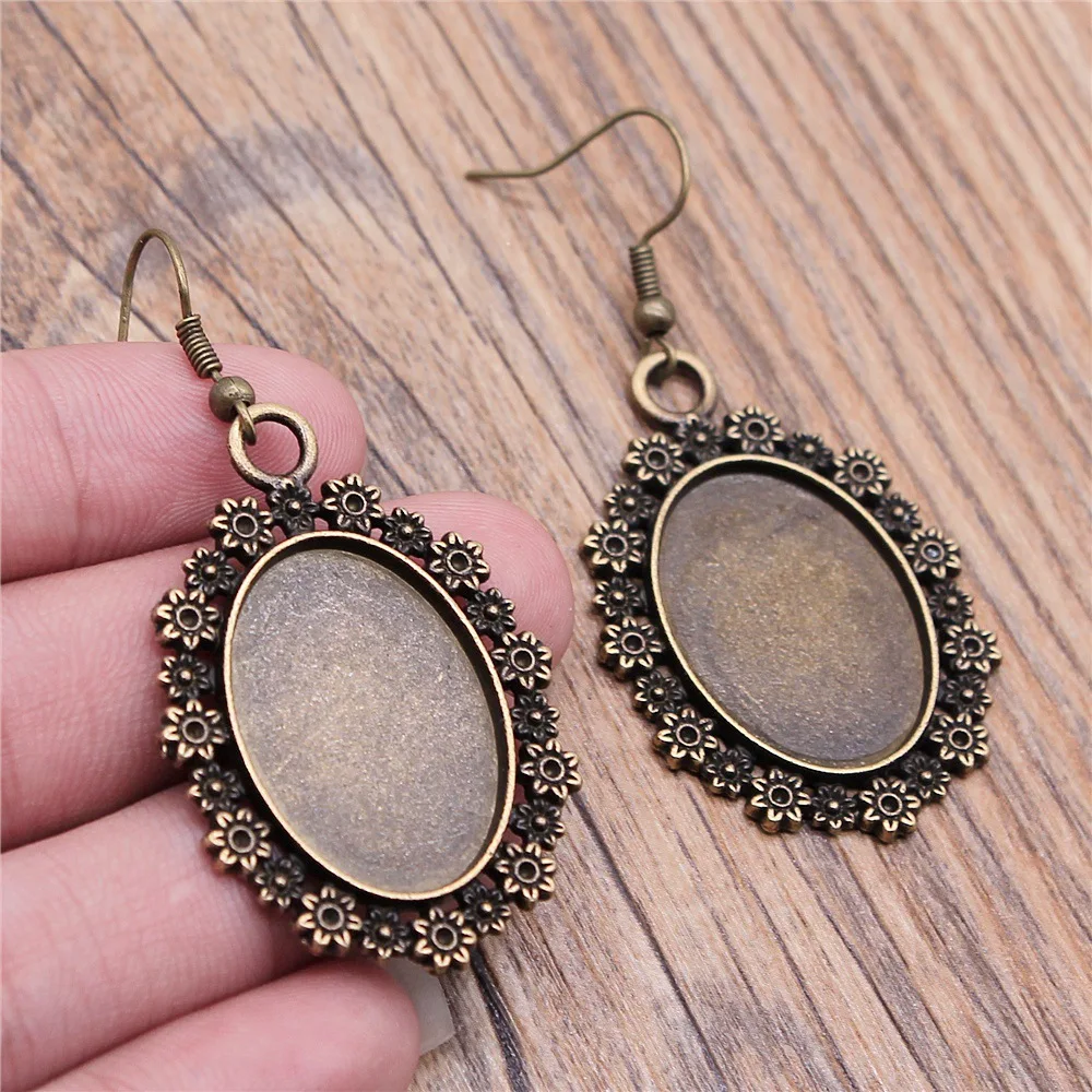 Fashion Handmade Antique Bronze Color 18x25mm Inner Size Oval Flower Style Cameo Cabochon Pendant Earrings Findings