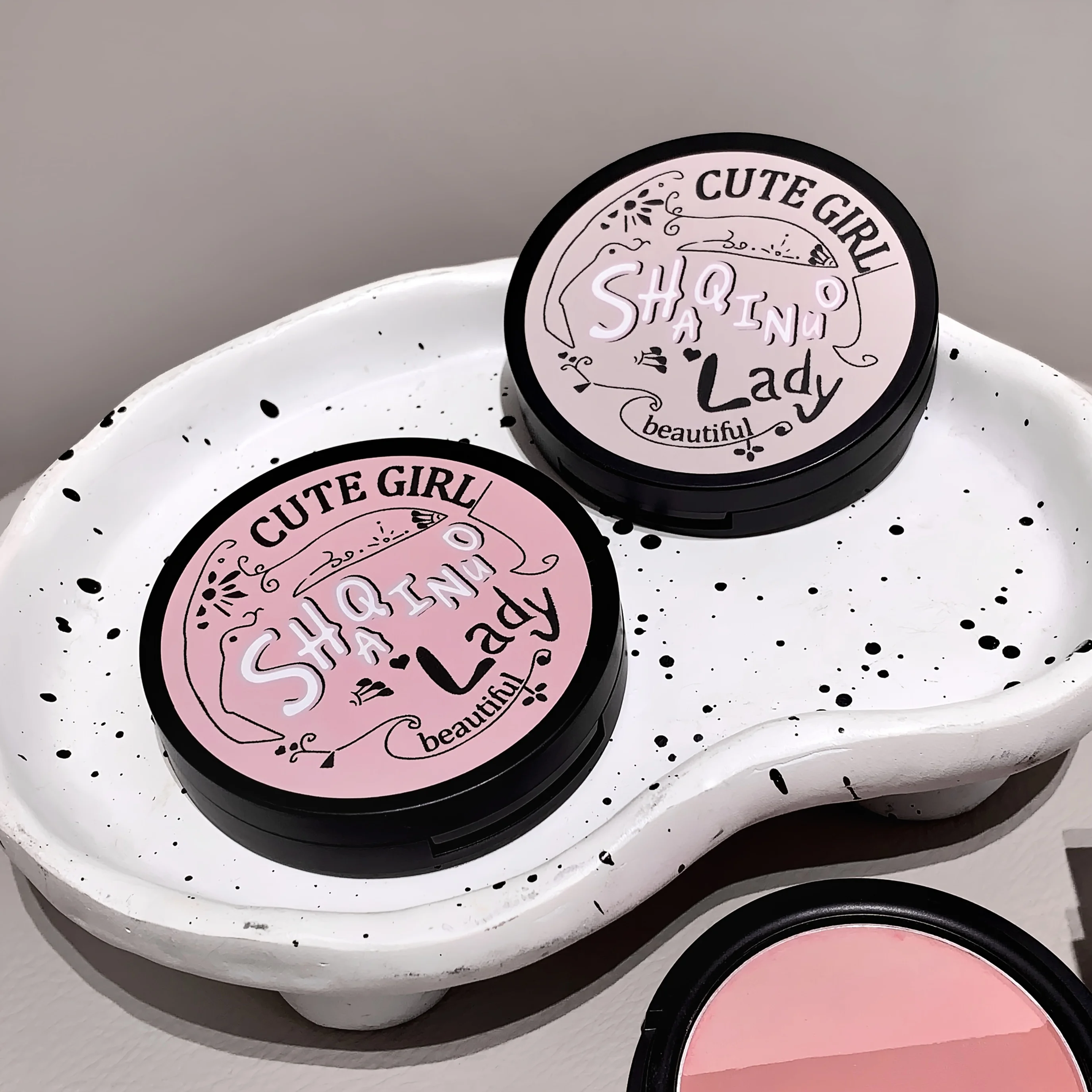 Tavolozza di fard Pro Contour 3 in 1: fard espandibile opaco e luccicante + polvere evidenziatore per scolpire il viso naturale
