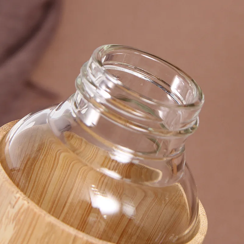 Glass Water Bottle with Bamboo Sleeve 500ml Borosilicate Glass Drinking Bottles Hot-proof Drinkware Cup for Tour Travel