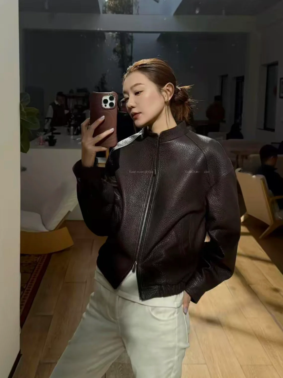 

Женская кожаная куртка Ning 2026 из натуральной овчины с длинными рукавами, на молнии, класса люкс, подходит для небольших размеров