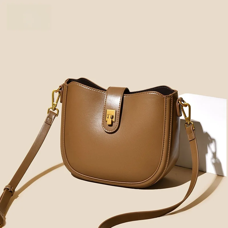 

Fansi Man 2026 New Women's Crossbody Bag Single Shoulder High-End Sensation Armpit Bag Commute Saddle Bag Small Size