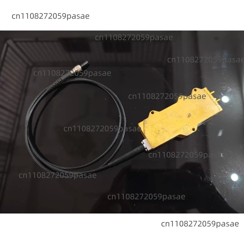 MAX130WSMA905 connector laser, disassembled for direct shooting