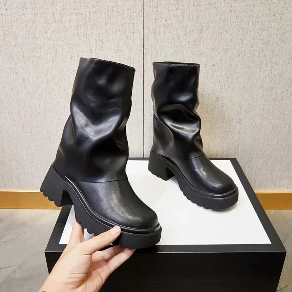 Autumn/Winter Thick Sole Short Boots for Women 2024 New Style Women's Heightened Small Design Feel Trouser Sleeve Leather Boots