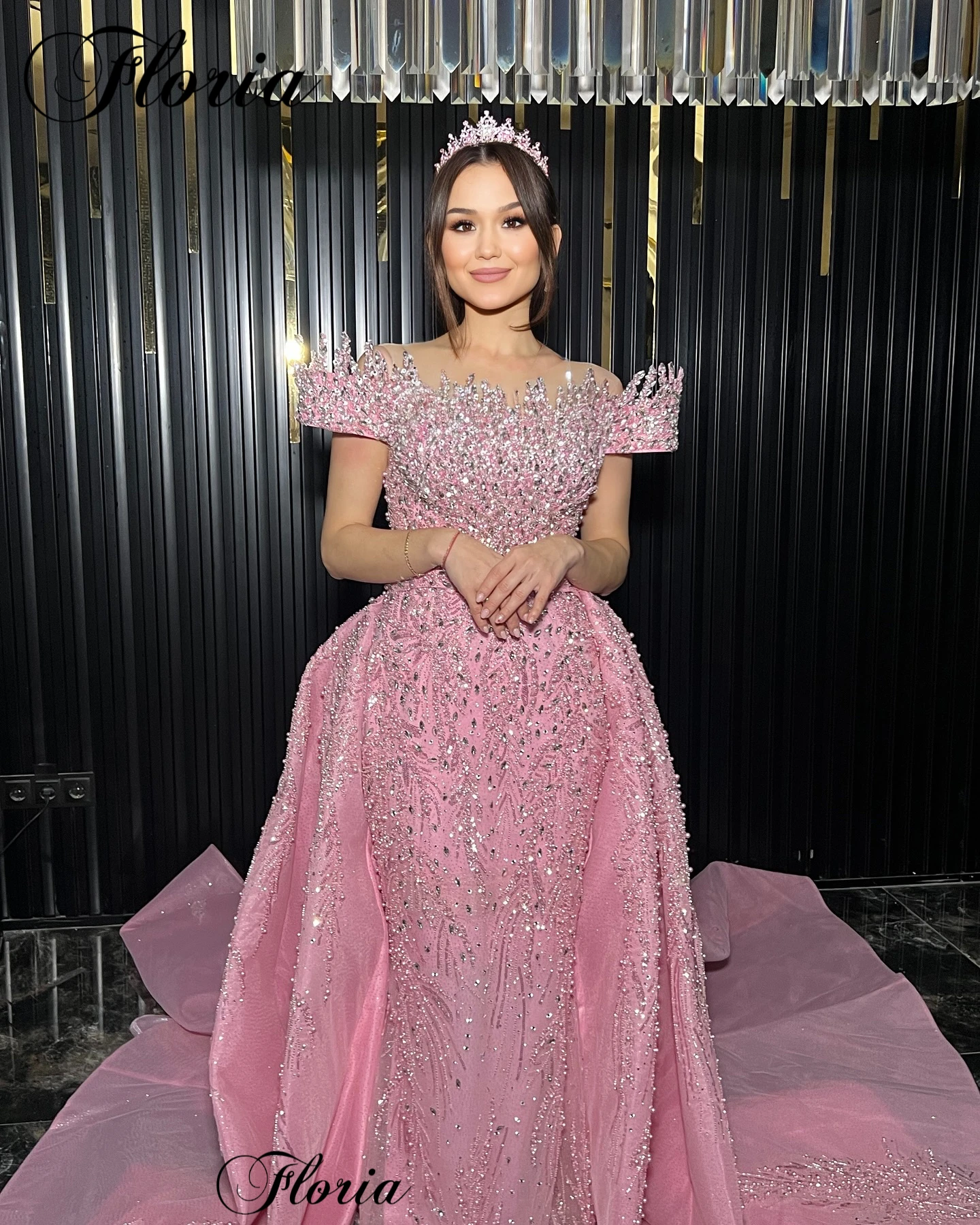 Two Pieces Pink Evening Dresses With Detachable Train Sheer Neck Off Shoulder Celebrity Dress Robe De Soiree Femmes Customized