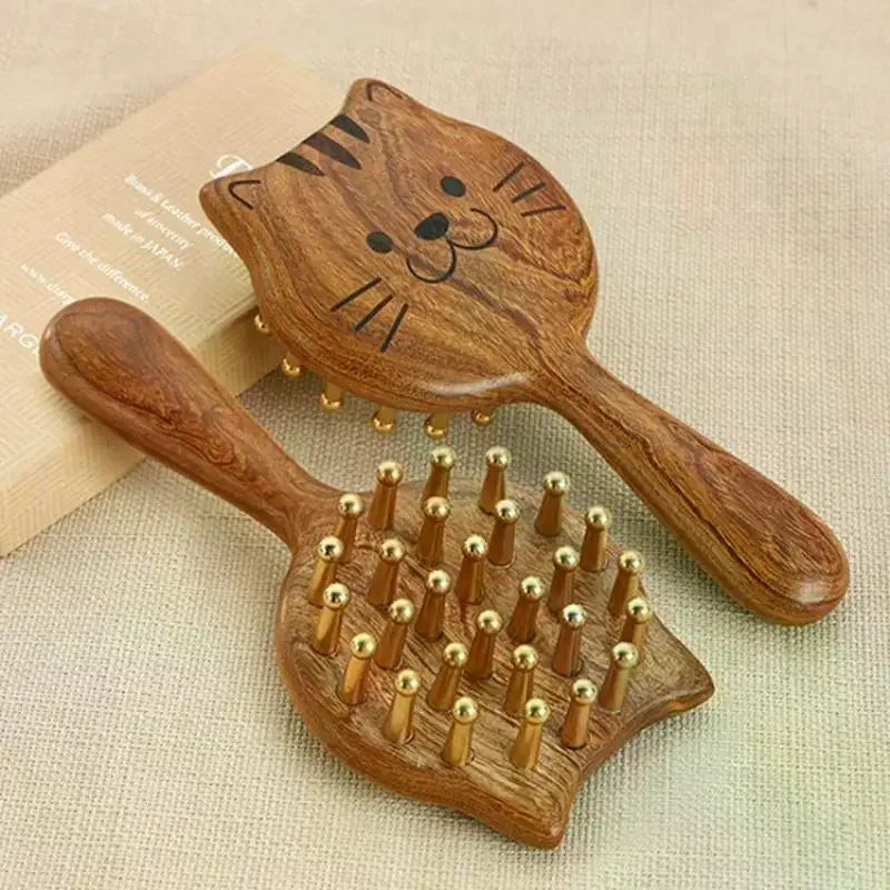Durable Kitten Shape SPA Gua Sha Tool Brass Head Sandalwood Massage Comb Long Wooden Handle Sturdy Meridian Point Massager Brush