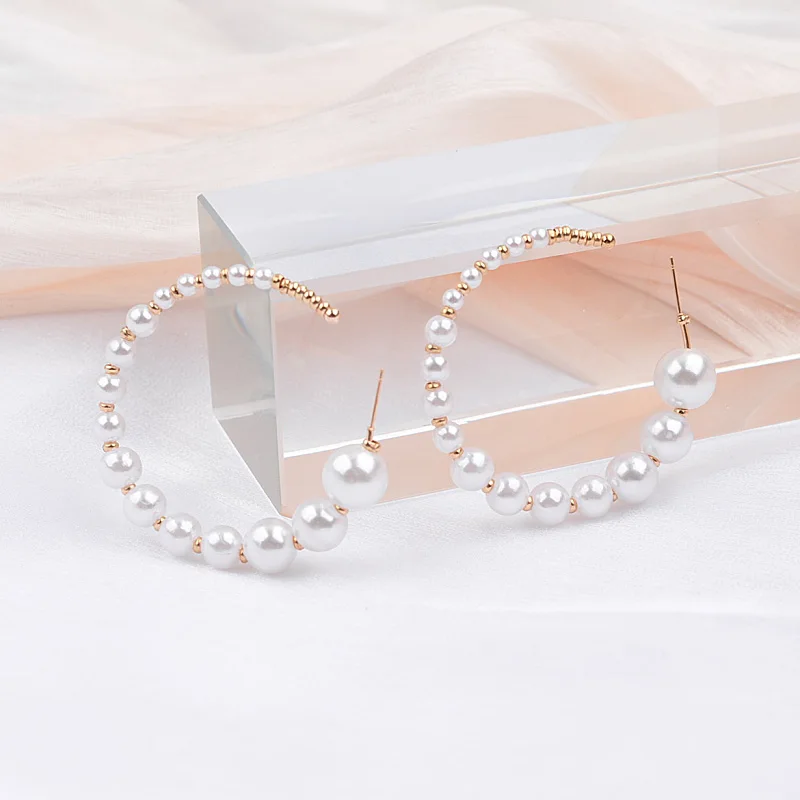 New Pearl Beads Dangle Earrings for Women Irregular C-shaped Metal Drop Earrings Exaggerated Oversize Female Party Ear Jewelry