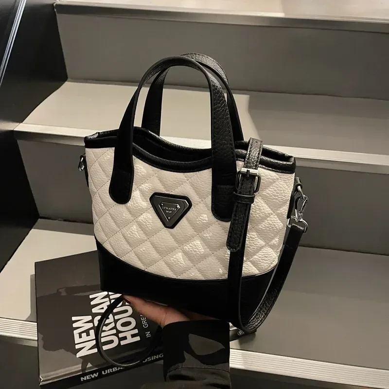 

Shoulder Bag Crossbody 11Purse Designer 2025 fashionable high-end texture dia grid bucket hand-held single shoulder crossbody bag