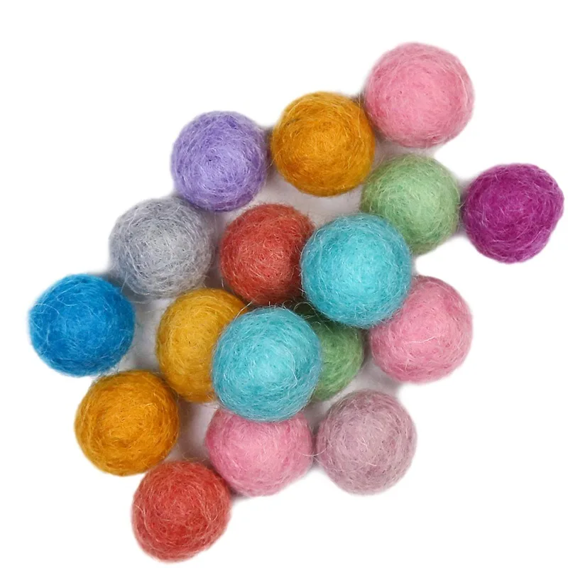 10pcs DIY Wool Felt Balls Handmade Felt Christmas Gifts 15mm