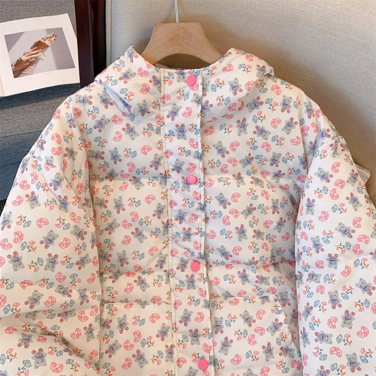 Floral Down Cotton Jacket 2023 New Winter Girl Fresh Cute Printed Short Bread Coat Fashionable High Street Warm Outwear Trend