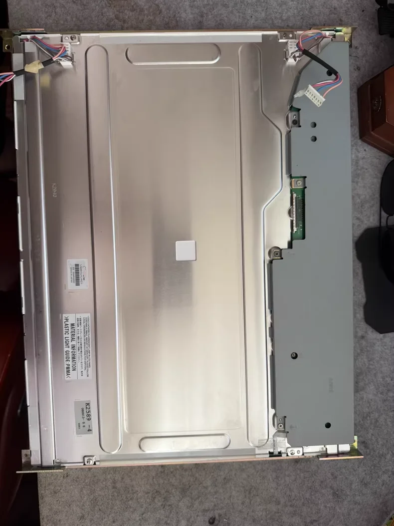 

20,1-дюймовый ЖК-экран LQ201U1LW21 на складе