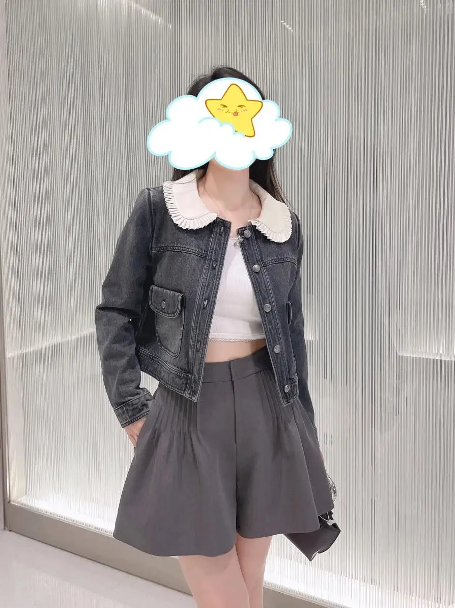 เสื้อแจ็คเก็ตยีนส์คอปกตุ๊กตา ดีไซน์เก๋ กระดุมเดี่ยว สไตล์สปริงใหม่ เสื้อคลุมผู้หญิงทรงตรง แขนยาว เหมาะสำหรับใส่ไปทำงาน