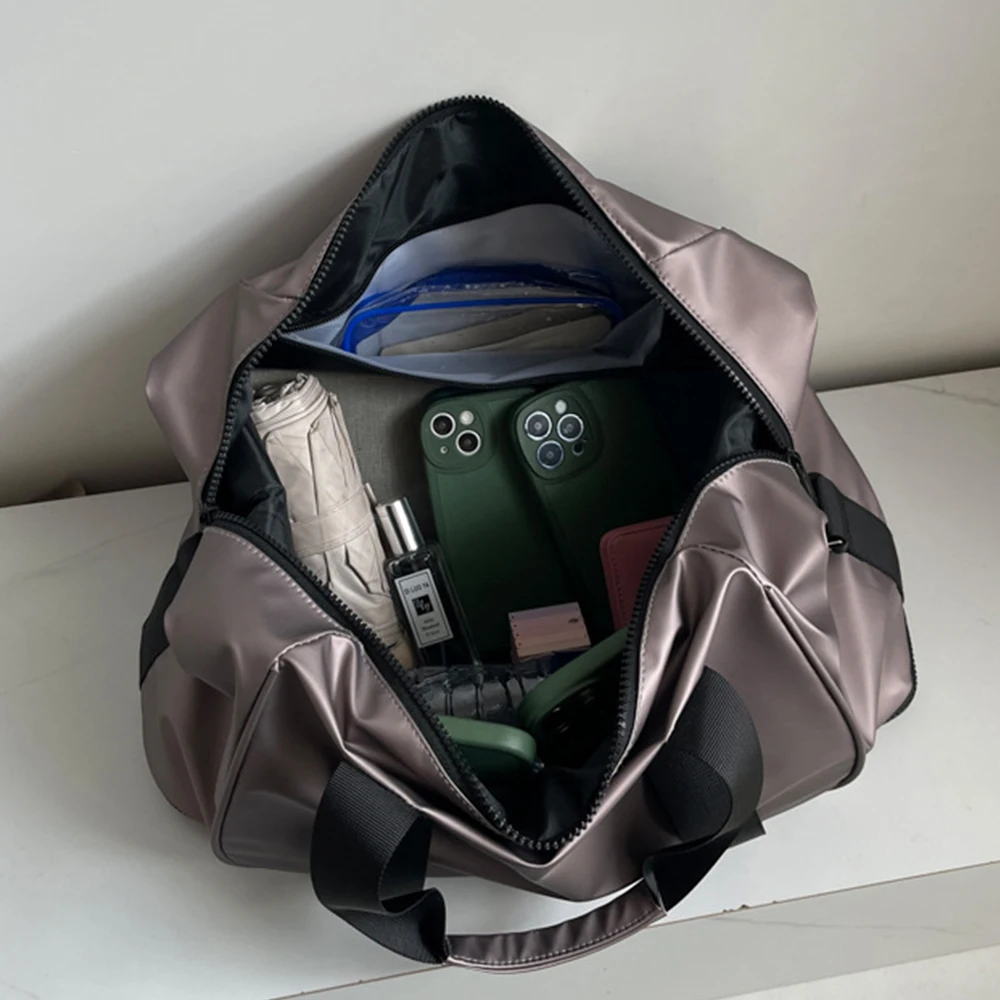 2025 جديد سعة كبيرة حقيبة اللياقة البدنية حقيبة كتف نسائية قابلة للتوسيع حقيبة يد رياضية محمولة مع فصل جاف ورطب