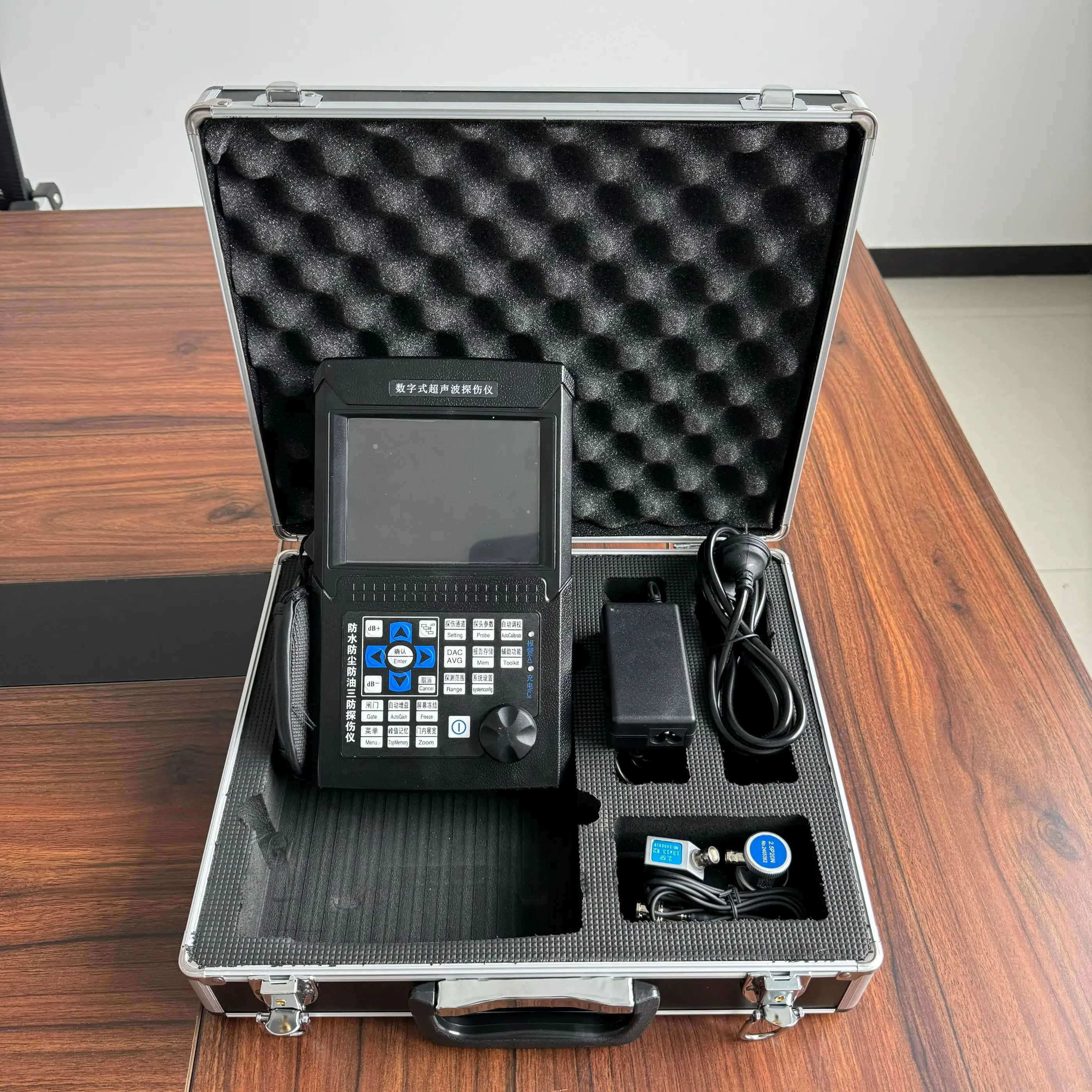 Ultrasonic flaw detector for pressure cracks inside metal welds, porosity, and non-destructive testing of casting cracks