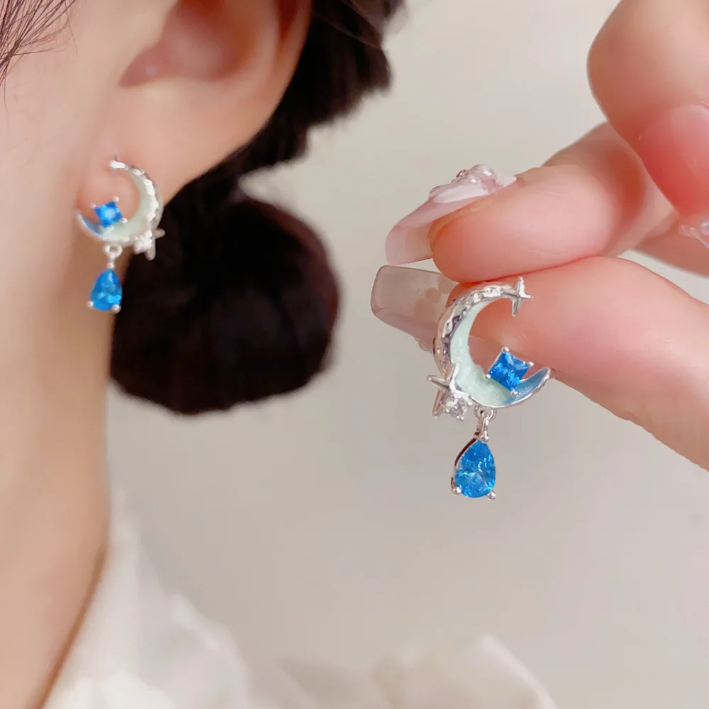 Celestial Moon Drop Earrings Brilliant Ocean Blue Crystal Pendant Enchanting Night Sky Theme Aesthetic Ear Accessories