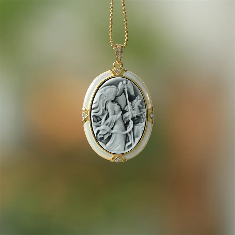 

Antique Styles925Silver Inlaid Mother-of-Pearl Series Agate Relief War God Athena Pendant with Pure Silver Chain Gift Box for Gi