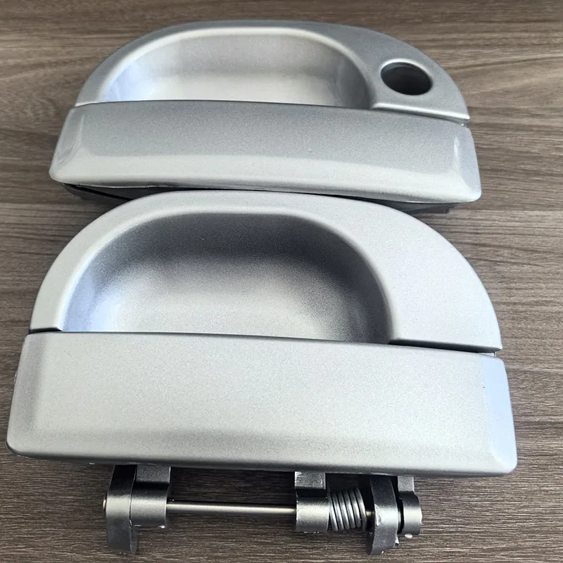 

Rear Door Outer Handle Front Door Outer Handle for JAC Refine Old Style Middle Door Outer Handle Silver with Paint