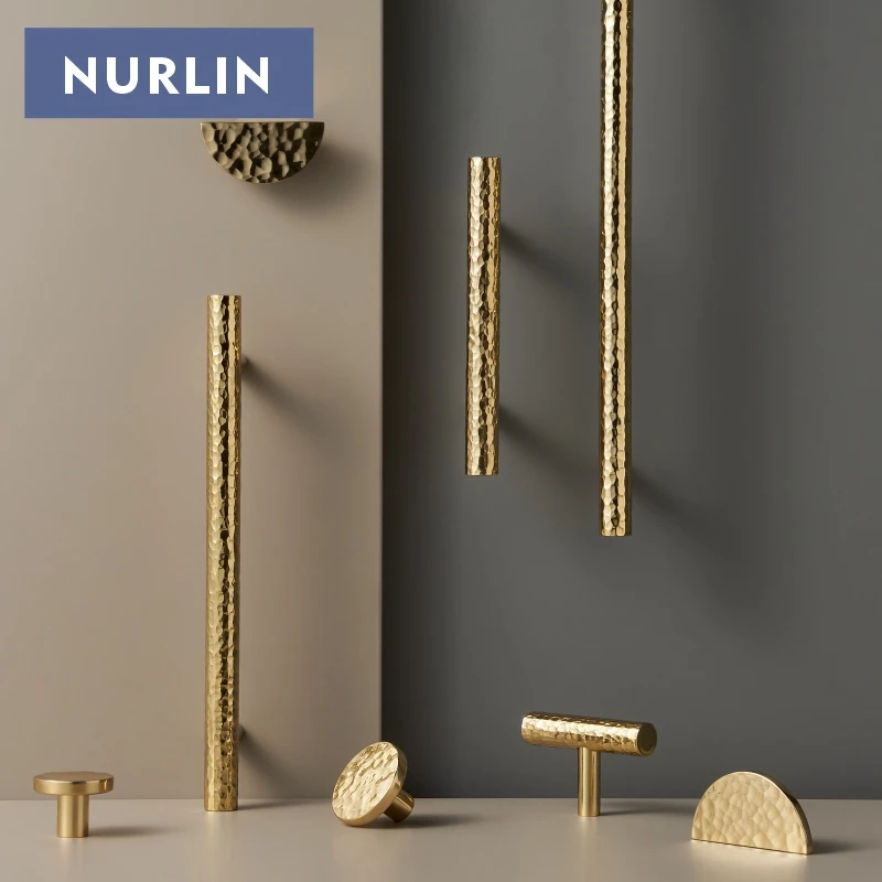 Nurlin Schrankgriff aus massivem Messing mit Hammermuster, handgefertigt, Klopfmuster, rund, halbrund, lang, T-Form, mehrere Größen