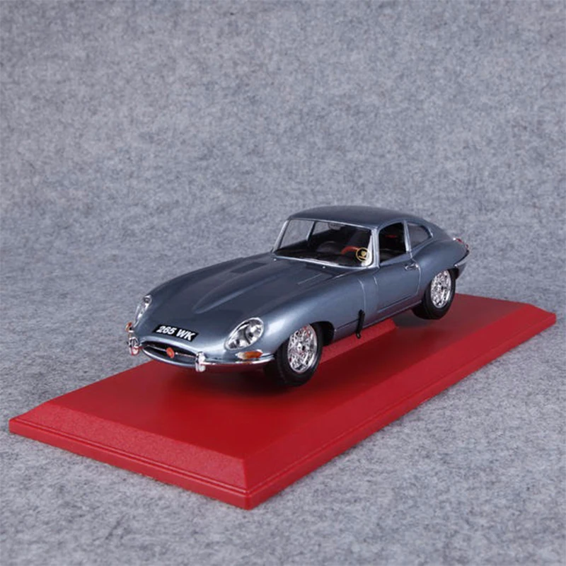 

Diecast 1:18 Scale Jaguar E-type Classic Car Simulation Alloy Car Model Static Display Collectible Toy Gift Souvenir Decoration