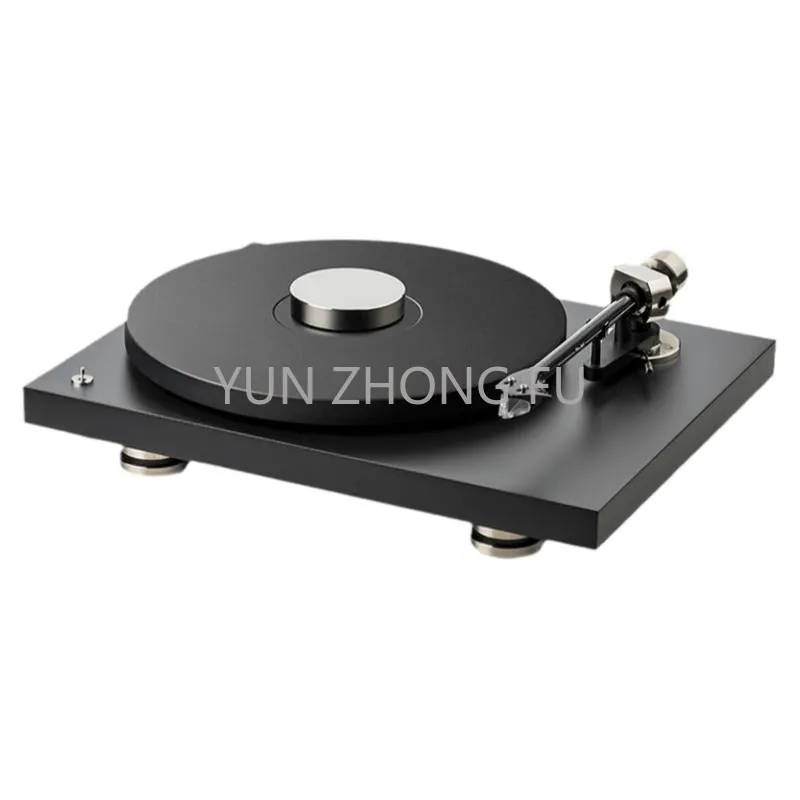 Gramofon gramofon Pro-ject Debut Carbon Pro z okazji 30. Rocznicy