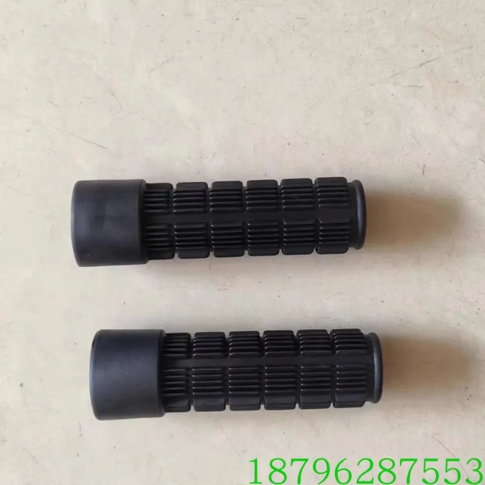 

2Pcs S160 S550 S750 S770 Skid steer loader, sweeper handle cover 6702621